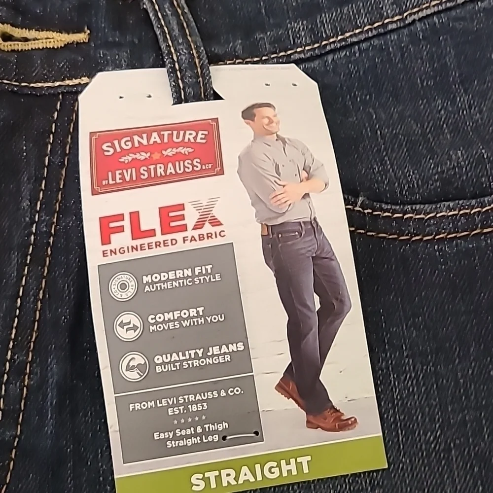 - NWT  LEVIS SIGNATURE Straight/FLEX Size 29 X 32 Men's